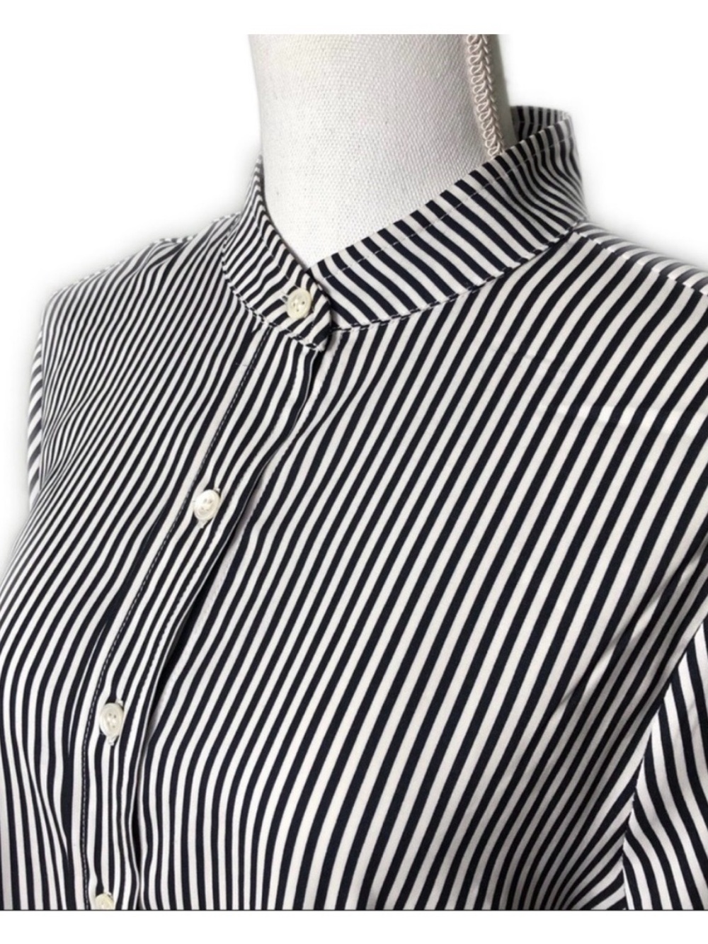 Philosophy Black & White Vertical Stripe Women’s Button-Up Shirt- XL - Picture 3 of 12